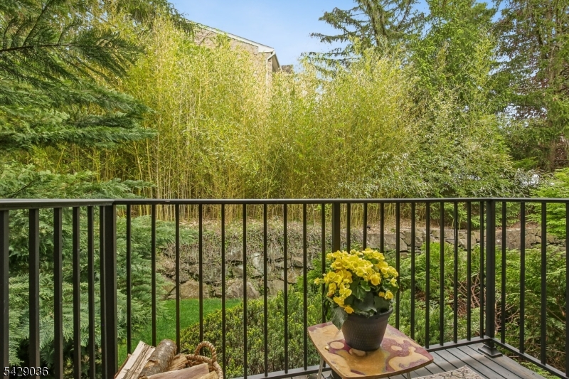 12 Louisburg Sq