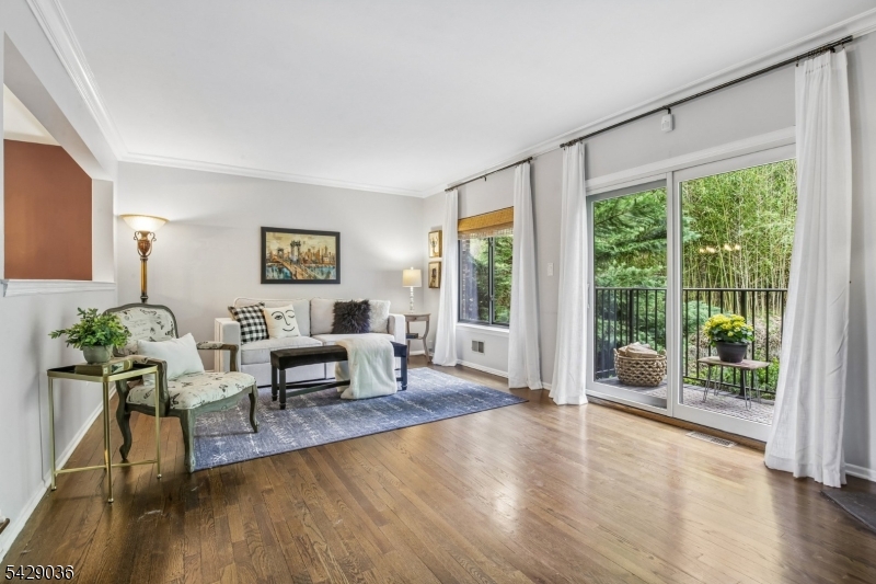 12 Louisburg Sq