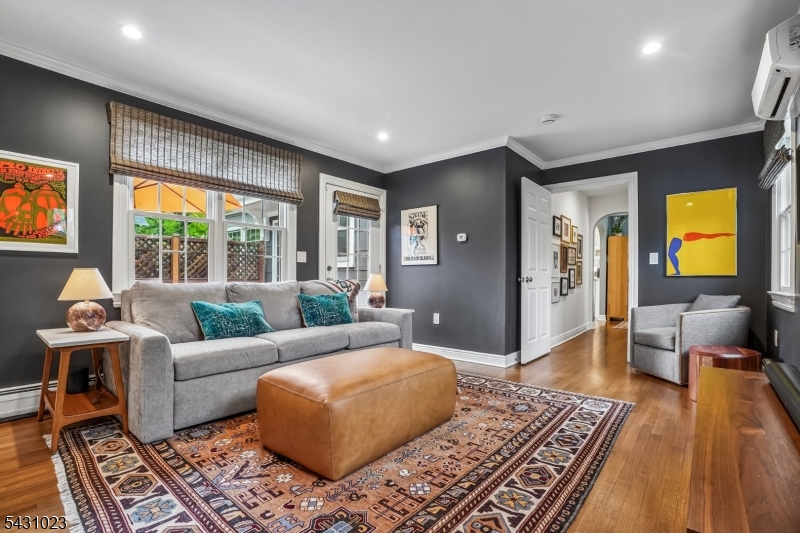 11 Kendal Ave