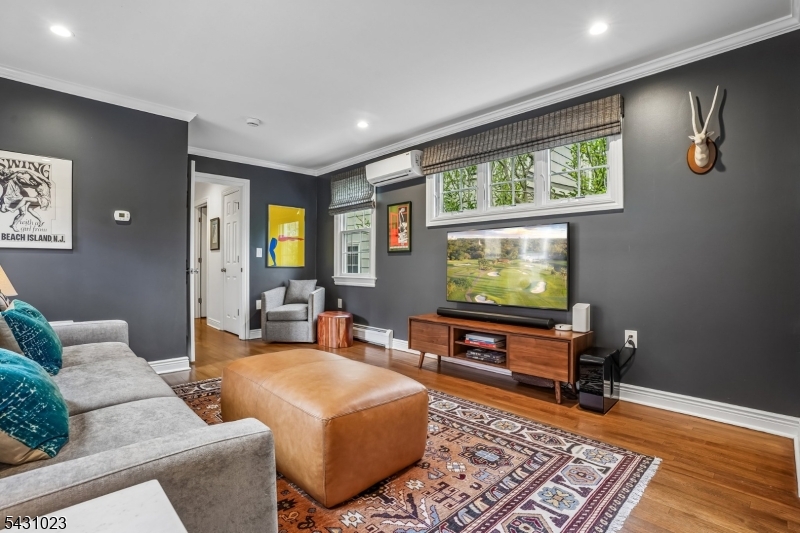 11 Kendal Ave