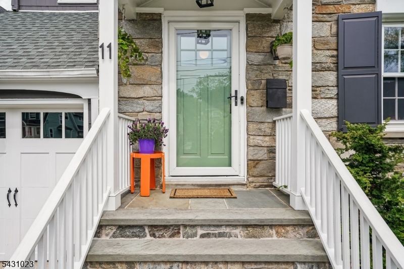 11 Kendal Ave