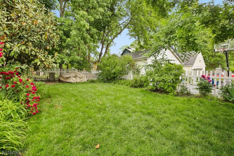 67 Midland Blvd
