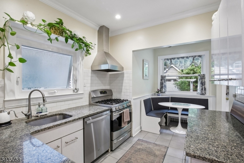 67 Midland Blvd