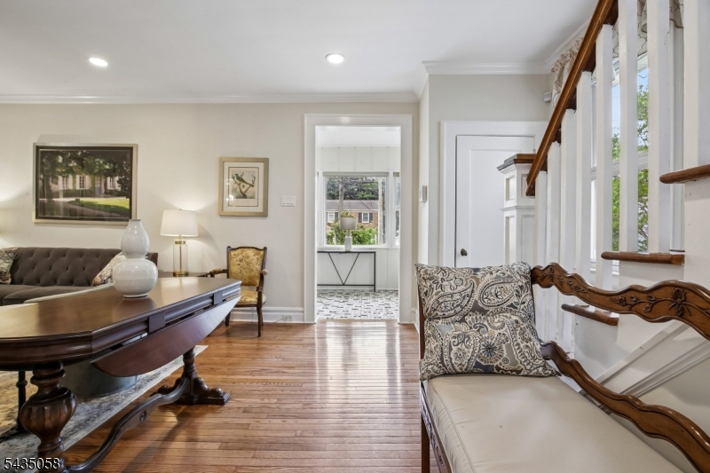 67 Midland Blvd