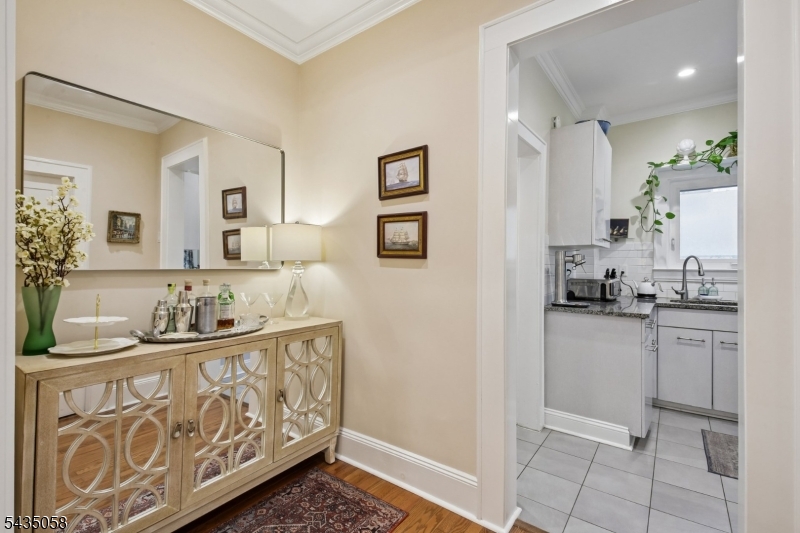 67 Midland Blvd