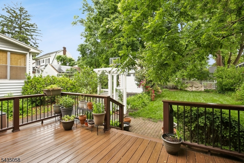 67 Midland Blvd