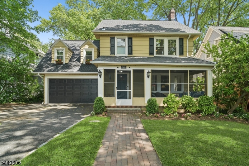 2 Kendall Ave