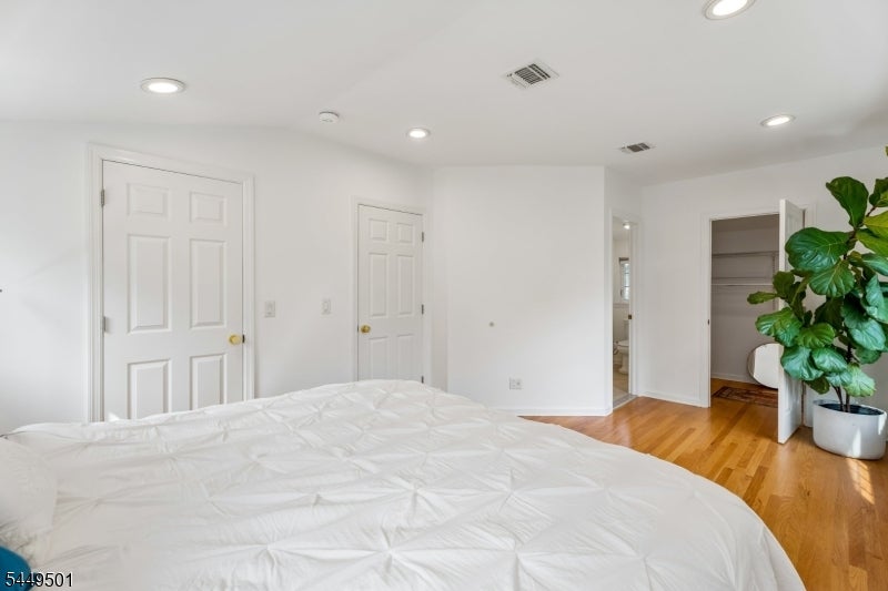 20 Lombardy Pl