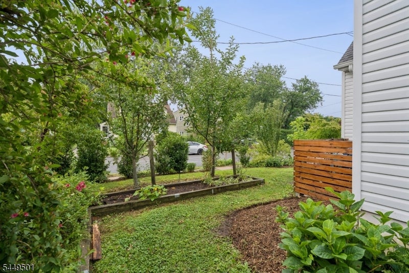 20 Lombardy Pl