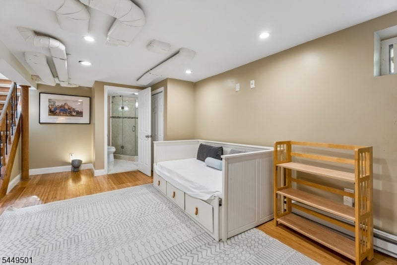 20 Lombardy Pl
