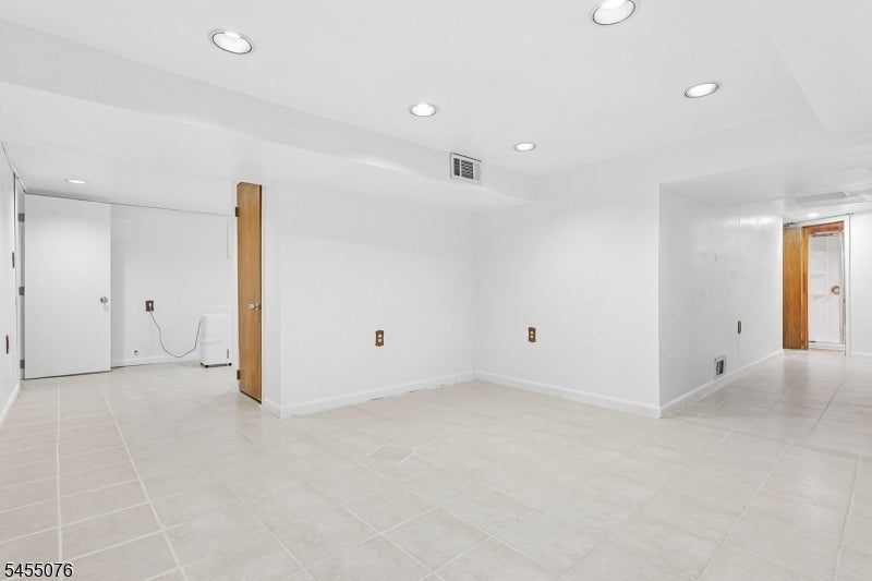 21 Aspen Rd