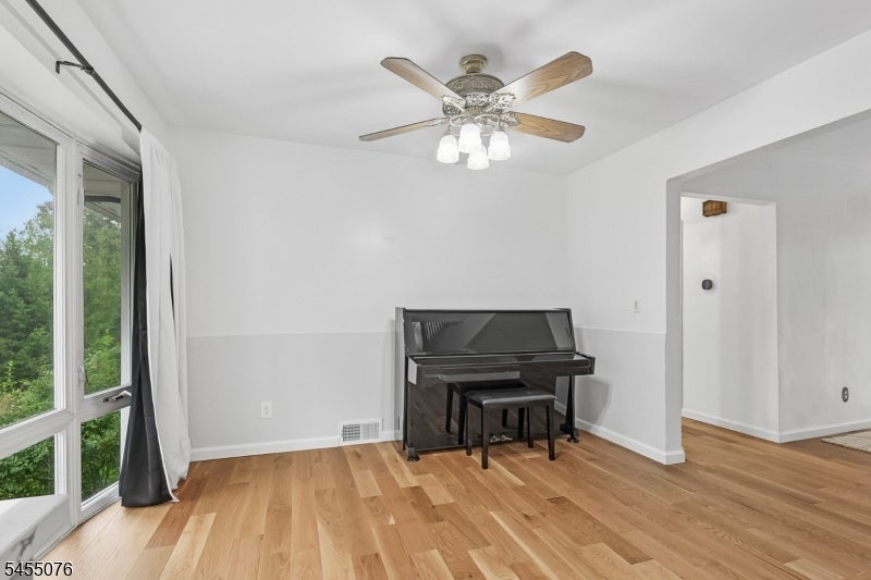 21 Aspen Rd