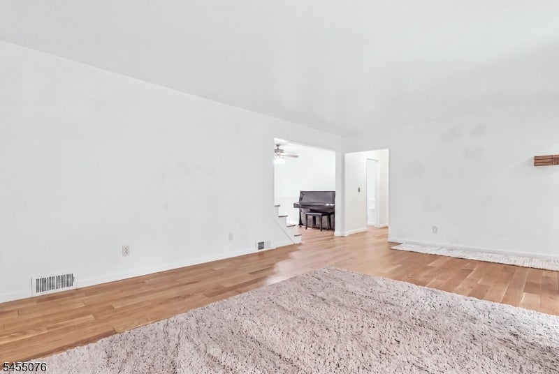21 Aspen Rd