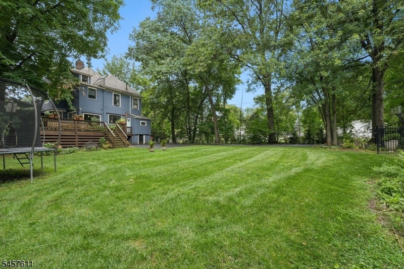 341 Montrose Ave