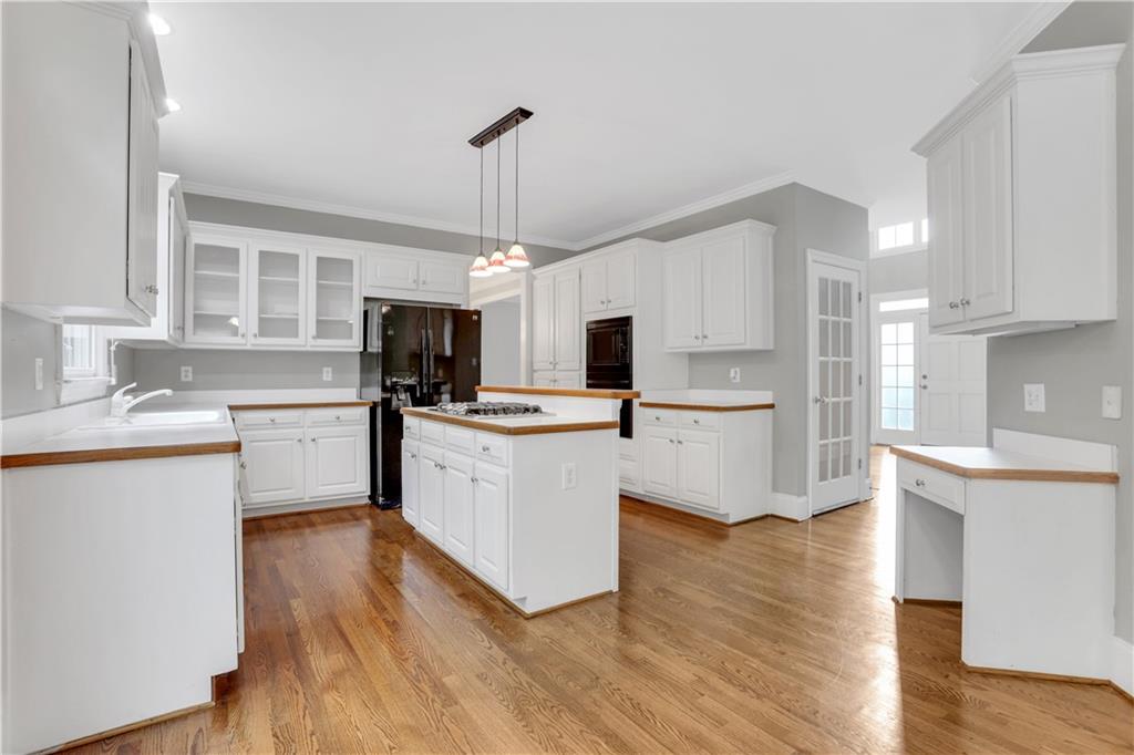 5435 Vicarage Walk