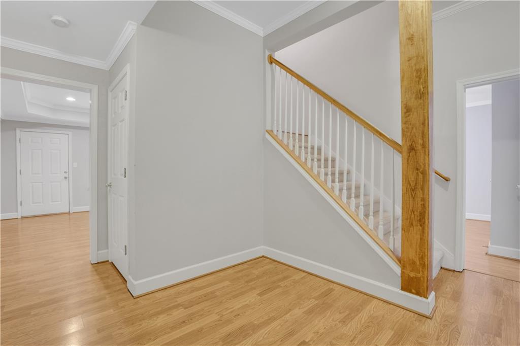 5435 Vicarage Walk