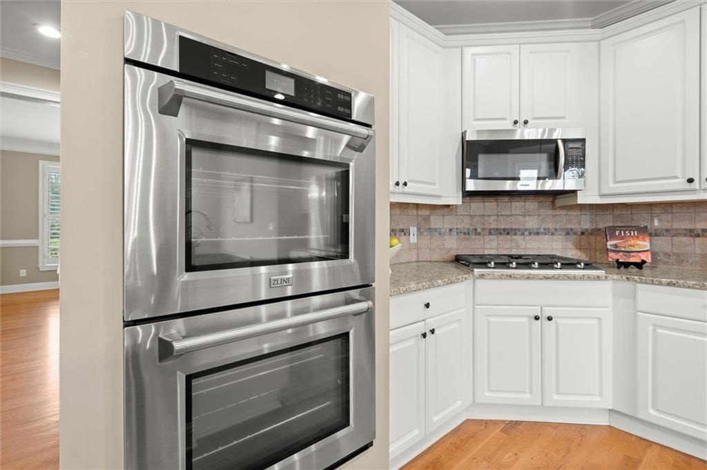 411 Hickory Fairway Court