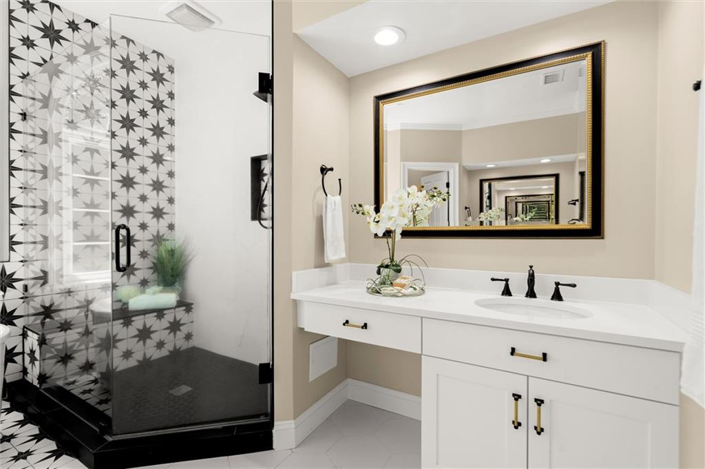 411 Hickory Fairway Court