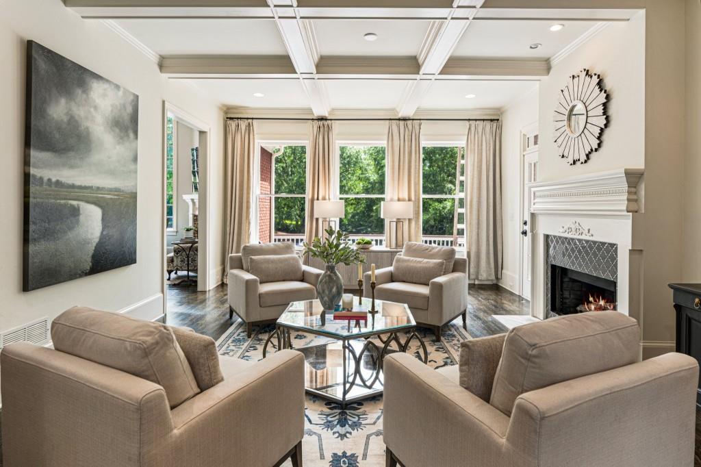 330 White Columns Court