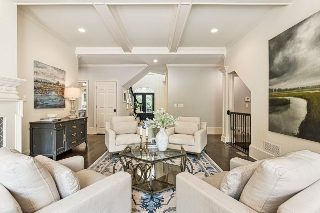 330 White Columns Court