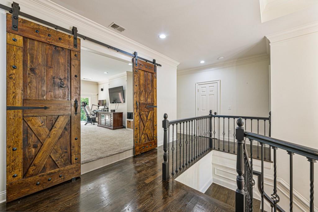 330 White Columns Court