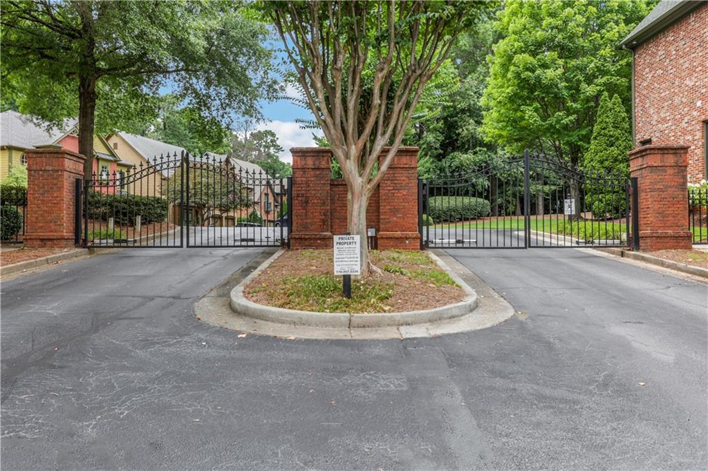 2008 Mendenhall Circle
