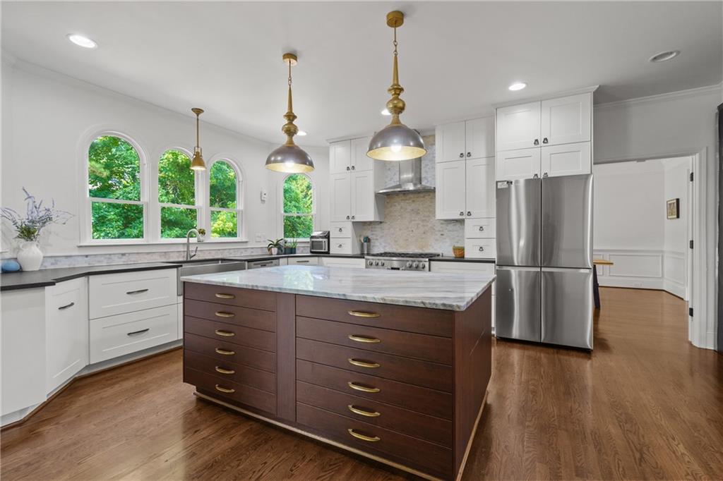 455 Majestic Cove