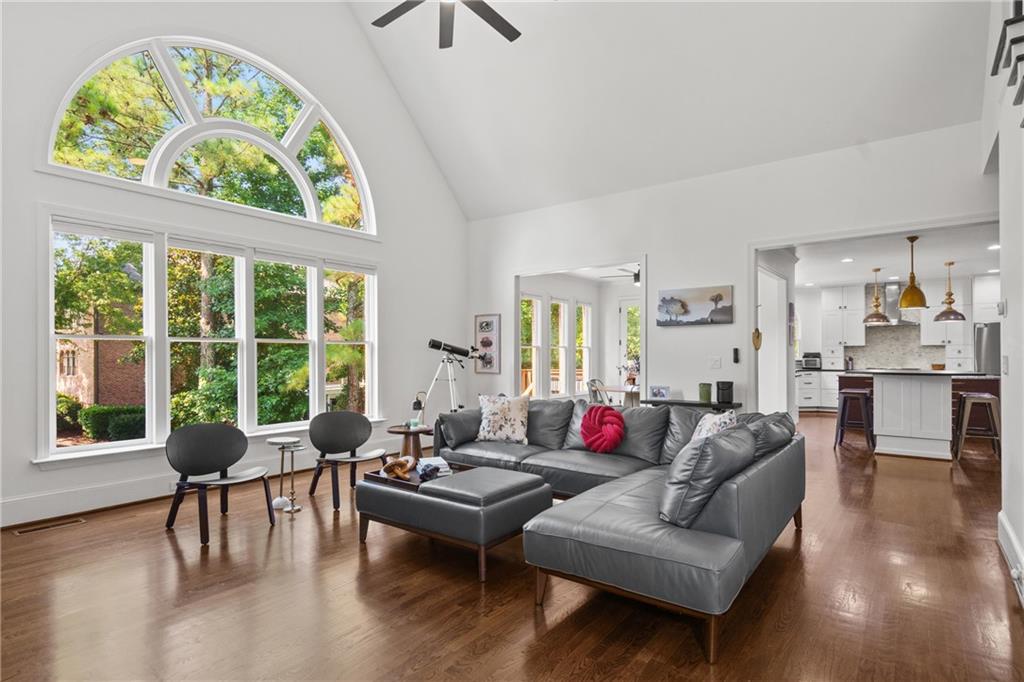 455 Majestic Cove