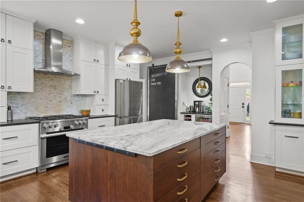 455 Majestic Cove