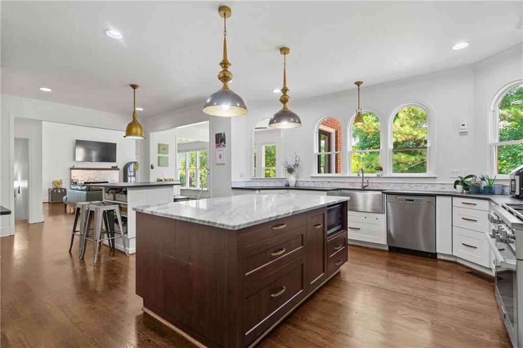 455 Majestic Cove