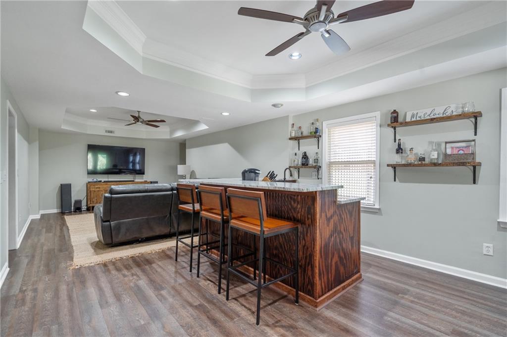 1035 Autumn Close
