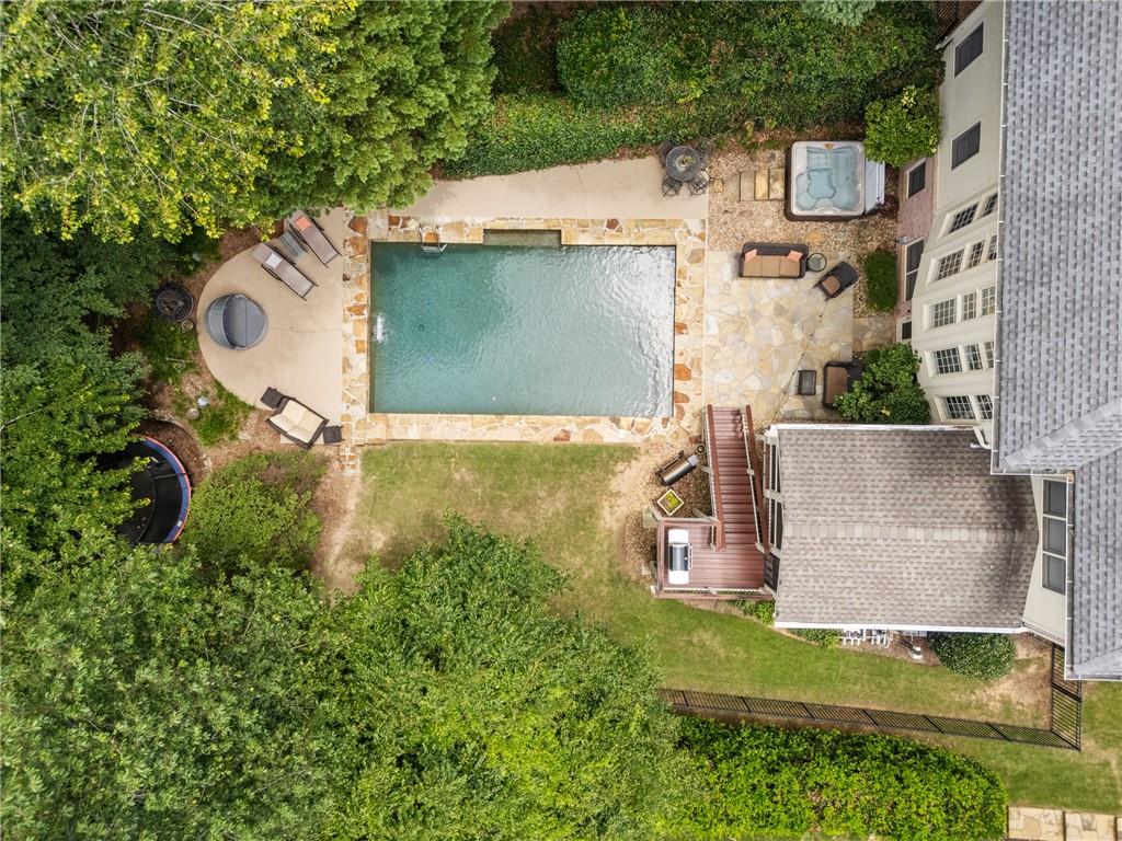 1035 Autumn Close