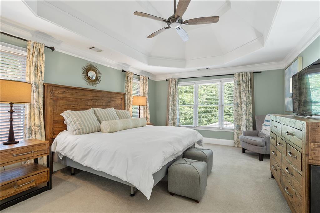 1035 Autumn Close