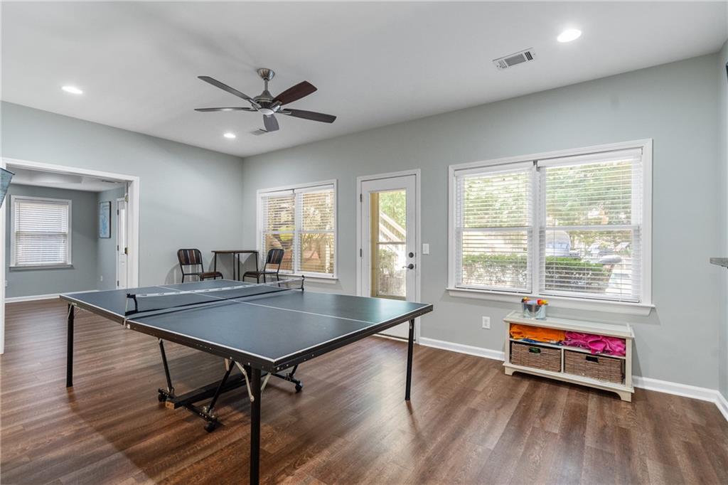 1035 Autumn Close
