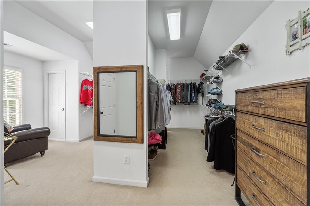 1035 Autumn Close