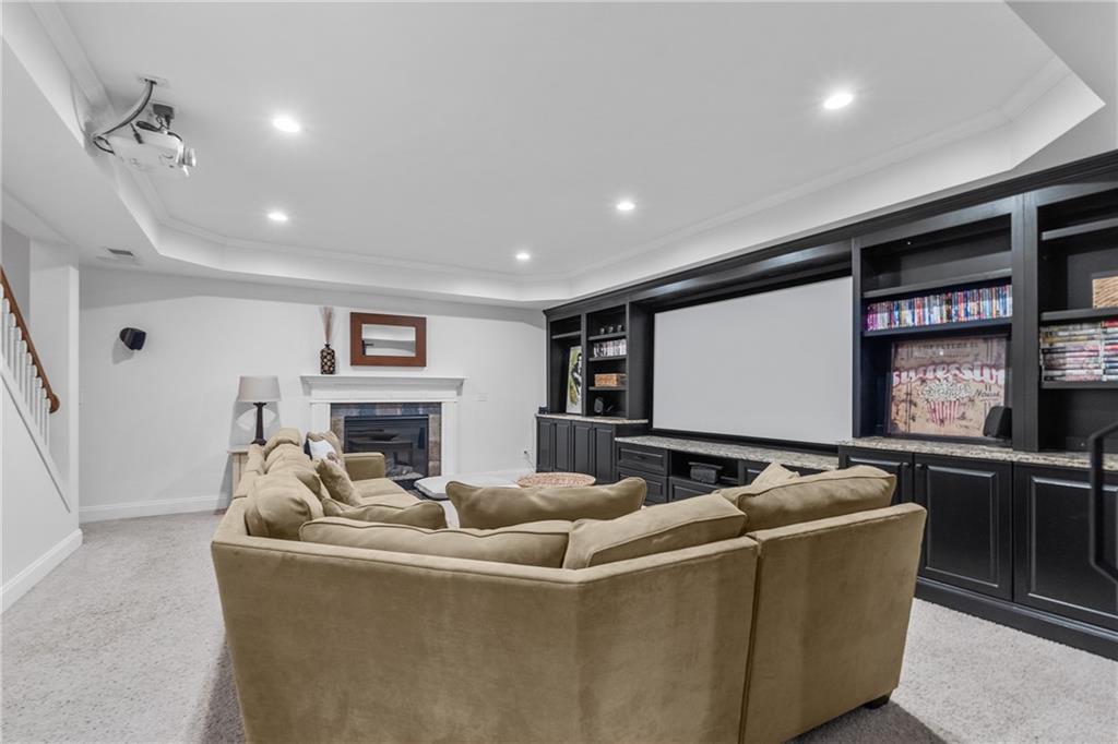 14351 Club Circle