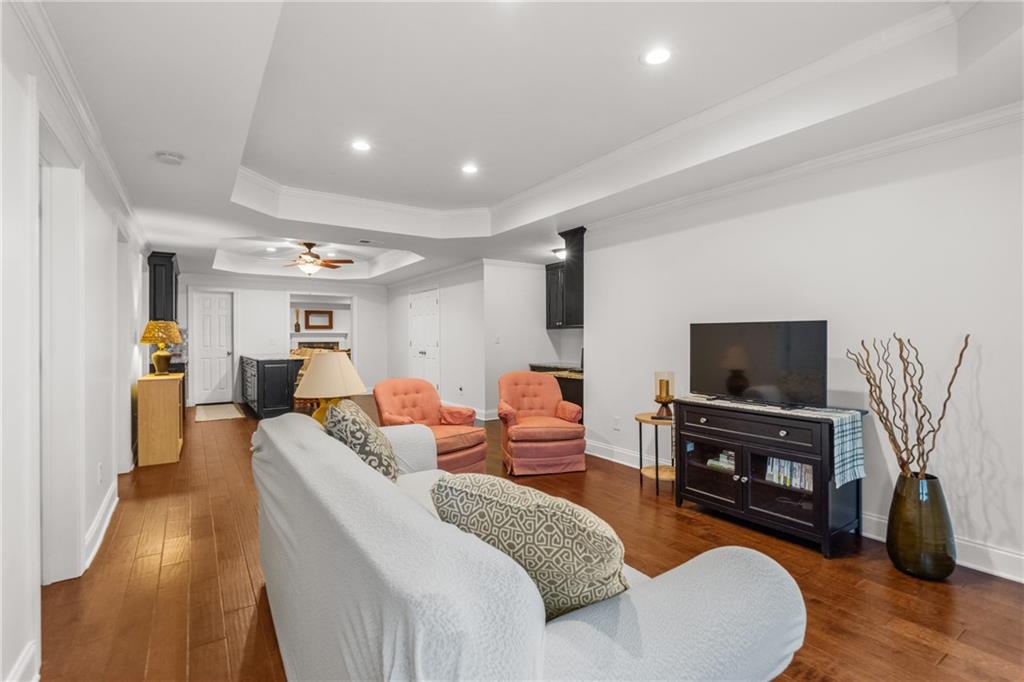 14351 Club Circle