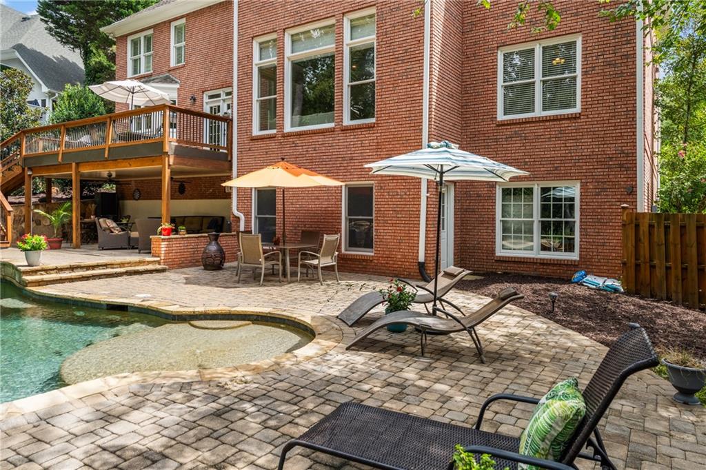 14492 Club Circle