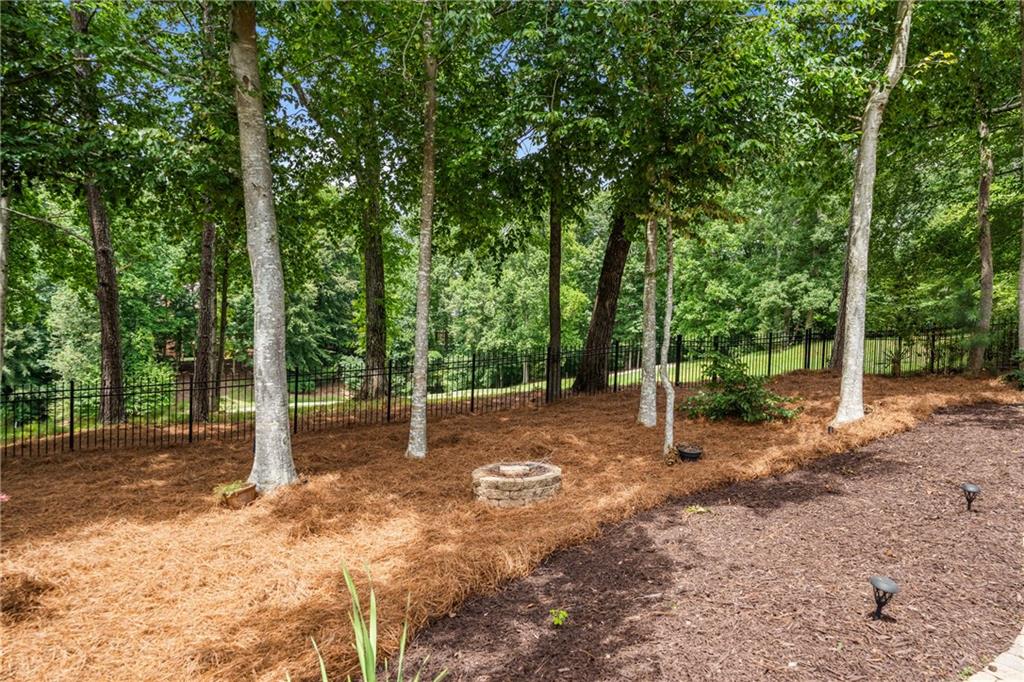 14492 Club Circle