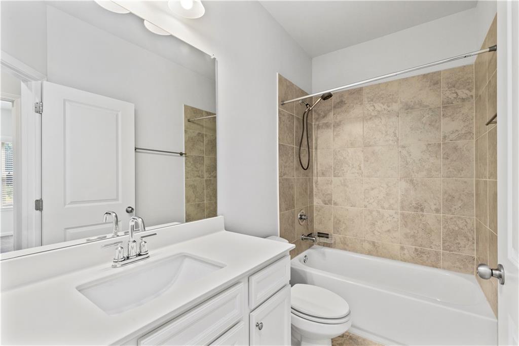 2586 Red Alder Alley
