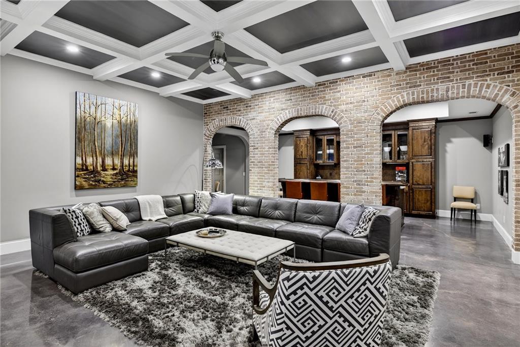 15235 Fairfax Lane
