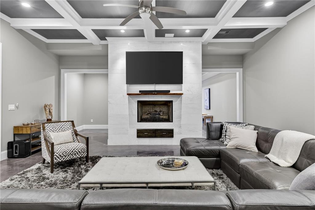 15235 Fairfax Lane