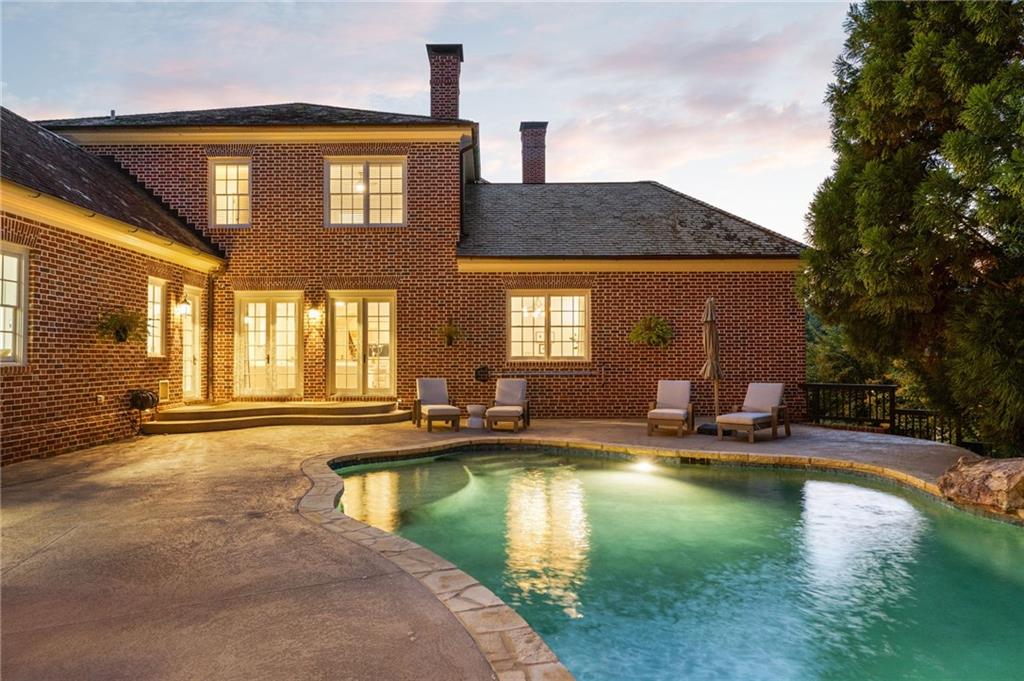 15235 Fairfax Lane