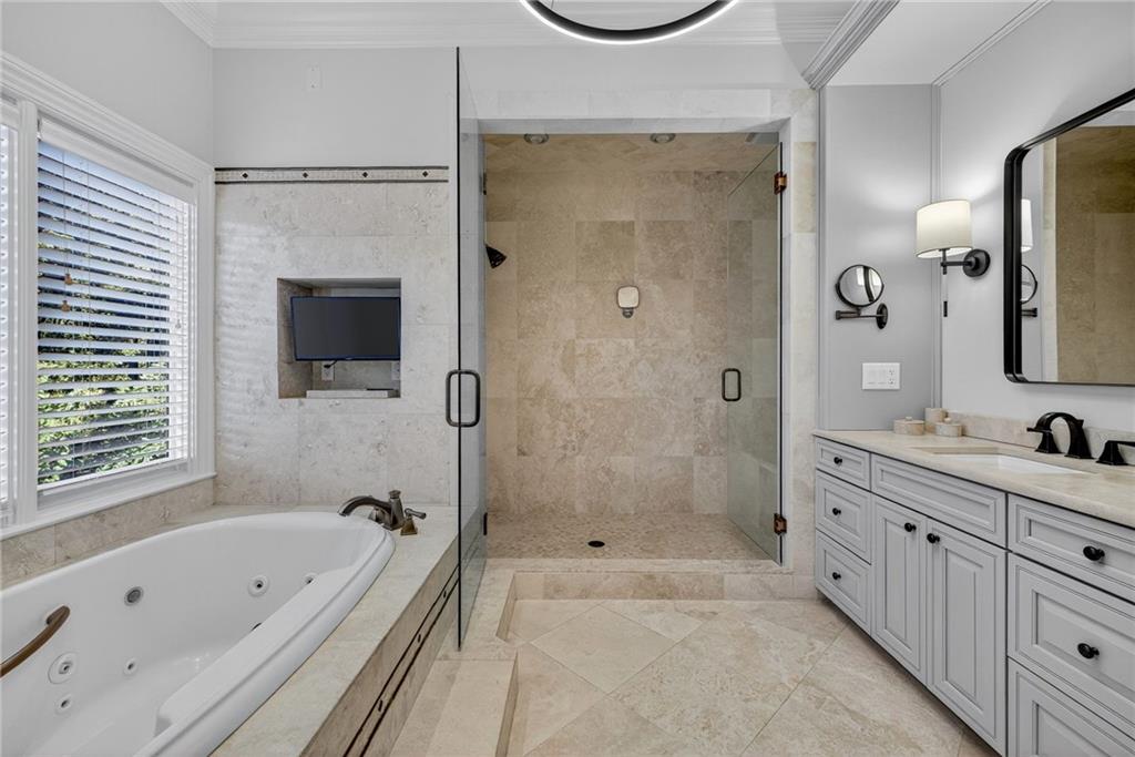 15235 Fairfax Lane