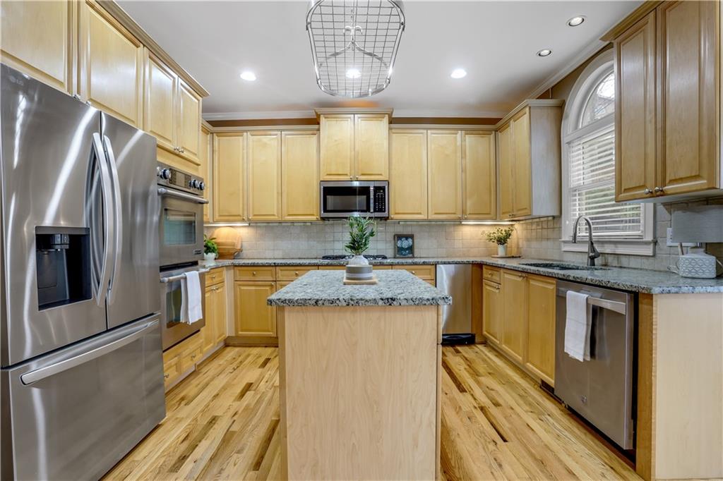 803 Rocky Ridge Court