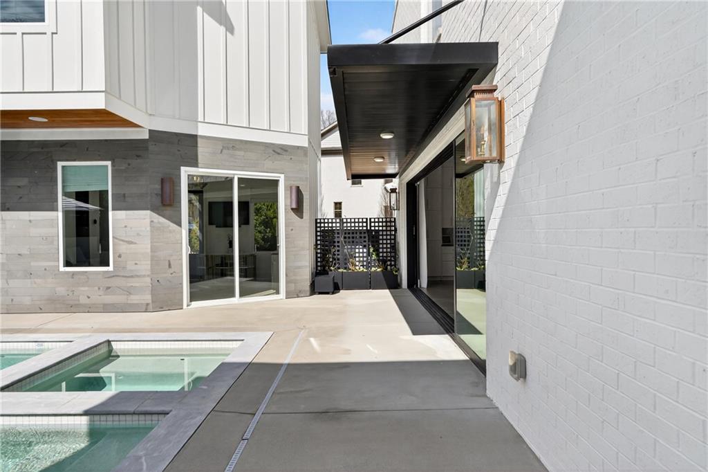 101 Henderson Street