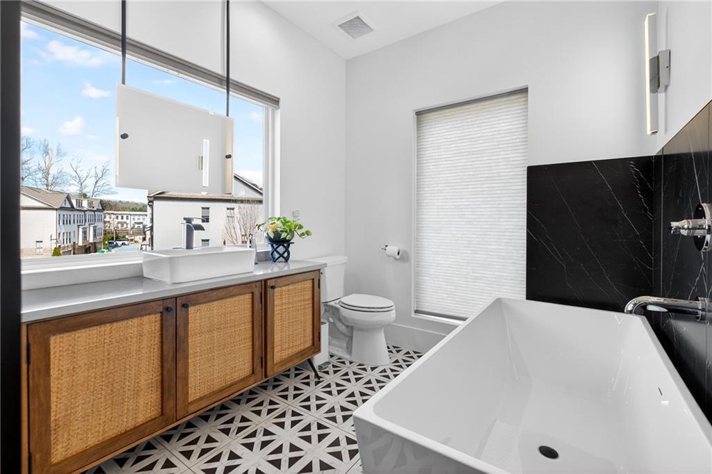 101 Henderson Street