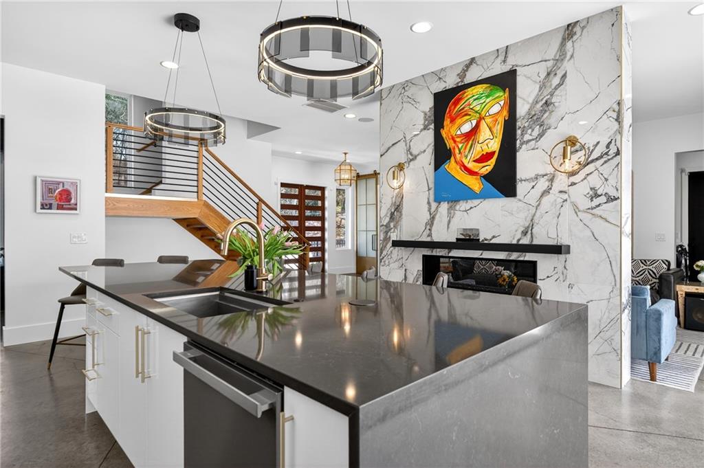 101 Henderson Street