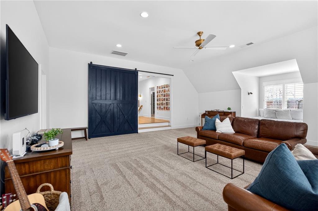 18568 Birmingham Highway