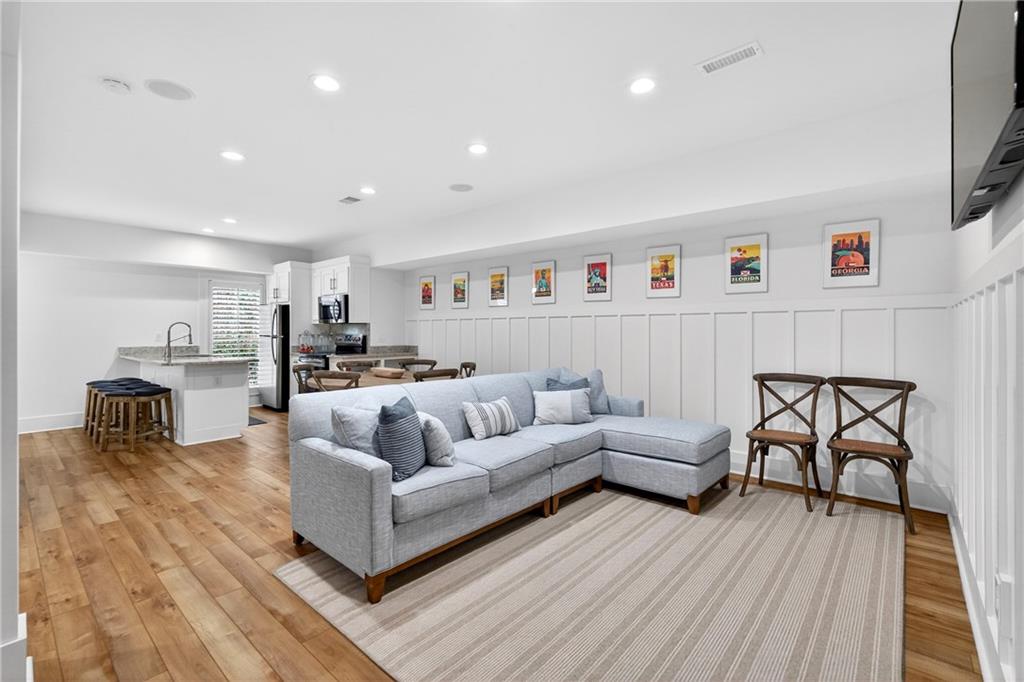 18568 Birmingham Highway